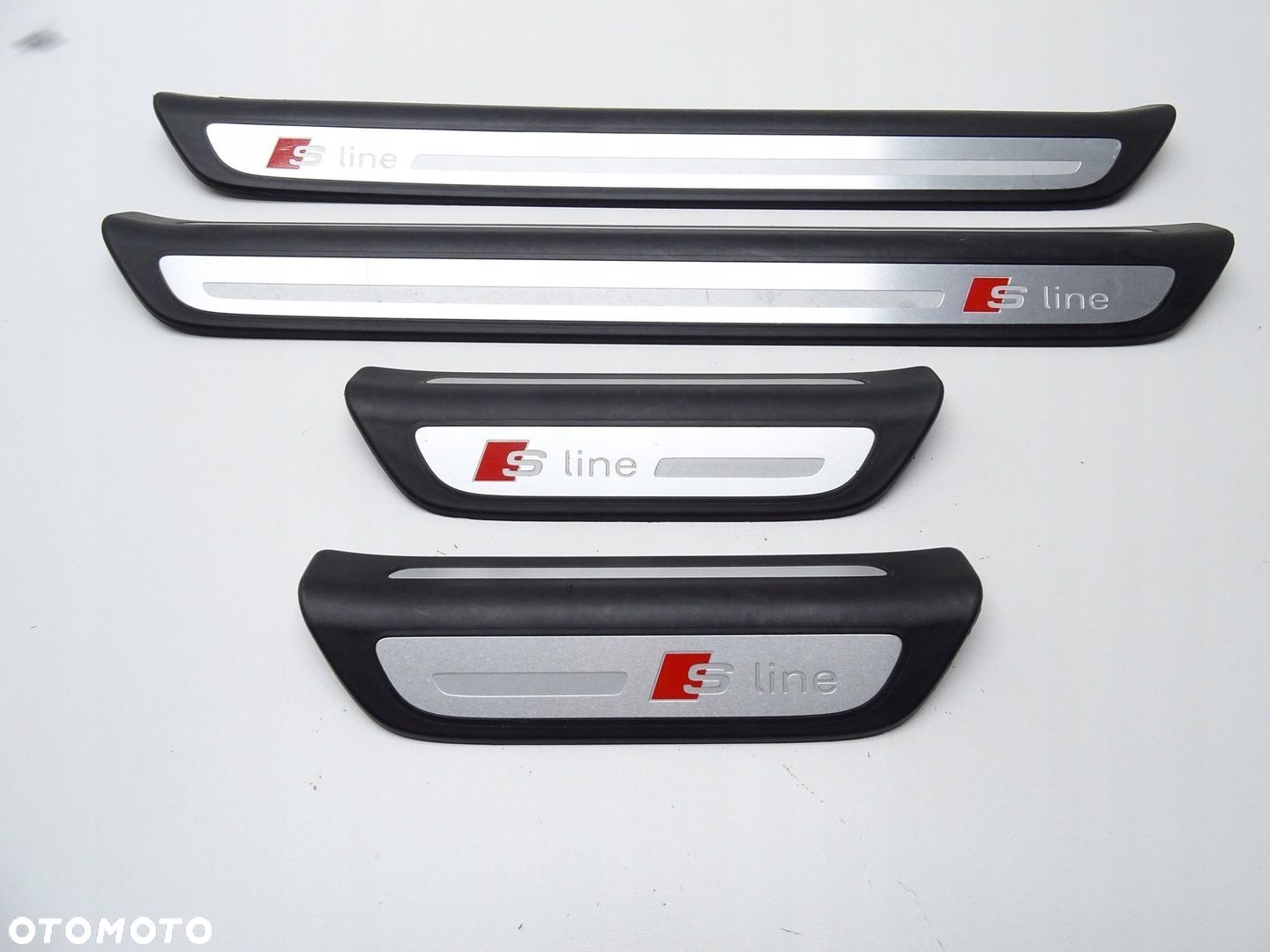 LISTWY PROGOWE NAKŁADKI PROGU KOMPLET 8U0853375A AUDI Q3 8U S-LINE - 1