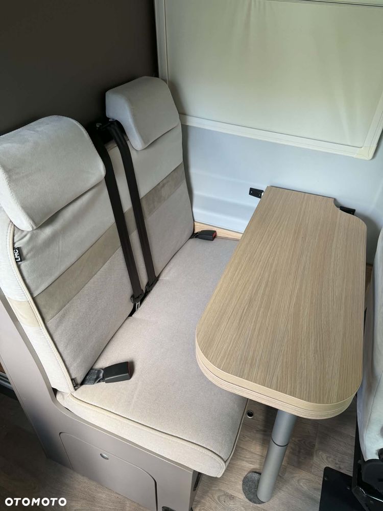 Ford LMC model Innovan 590 - 21