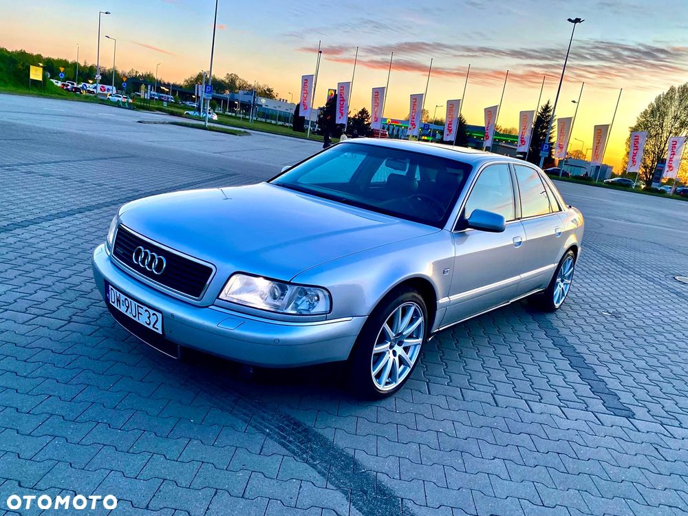 Audi A8 3.7 Quattro Tiptronic - 1