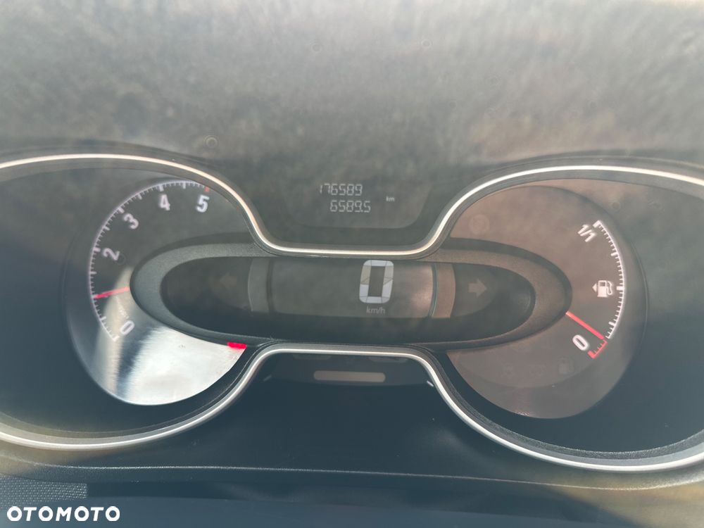 Opel Vivaro - 19