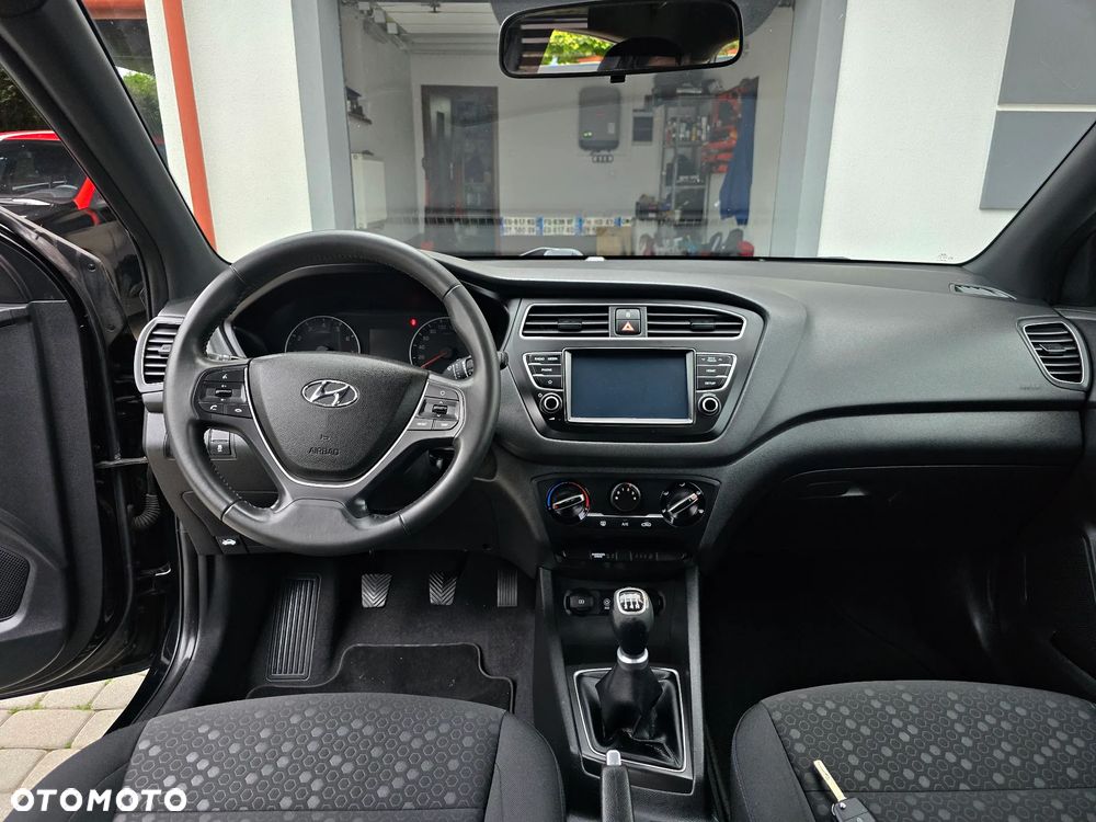 Hyundai i20 - 10