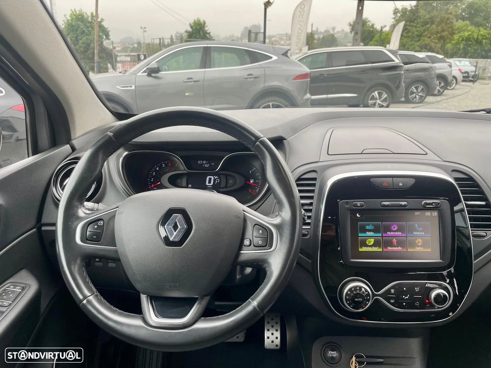 Renault Captur TCe 150 EDC GPF INTENS - 17