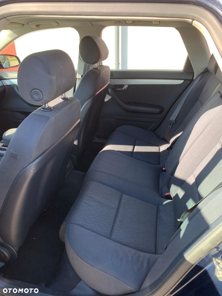 Audi A4 Avant 2.0 TDI - 8