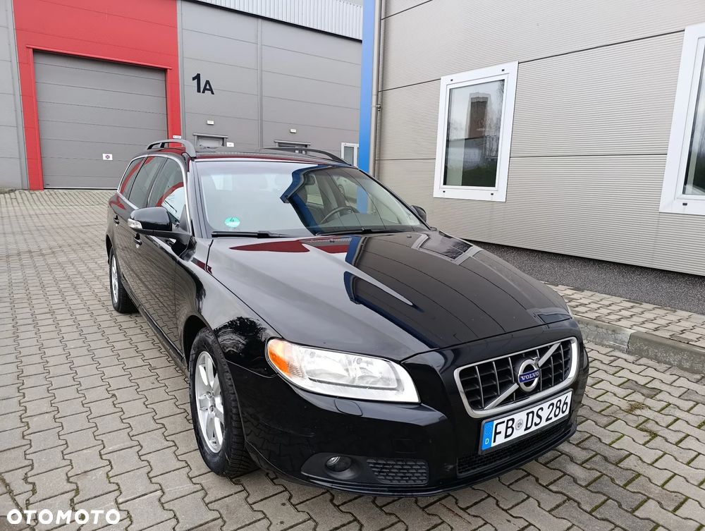 Volvo V70 2.5T Momentum - 21