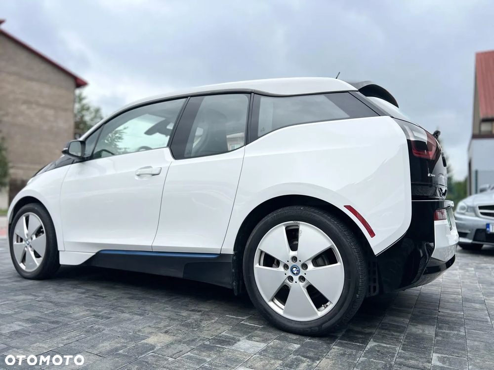 BMW i3 (60 Ah) - 12