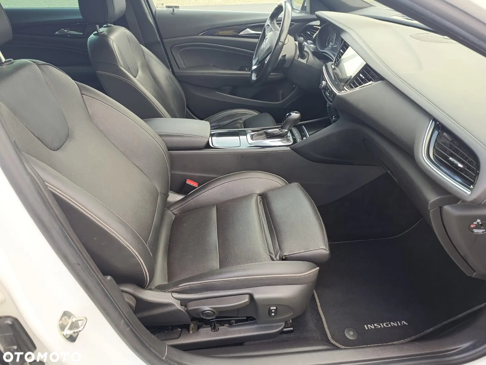 Opel Insignia CT 2.0 CDTI - 27