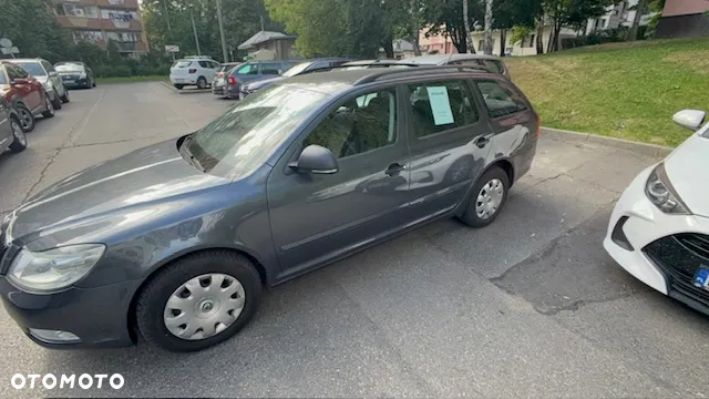 Skoda Octavia 1.6 TDI Family - 9