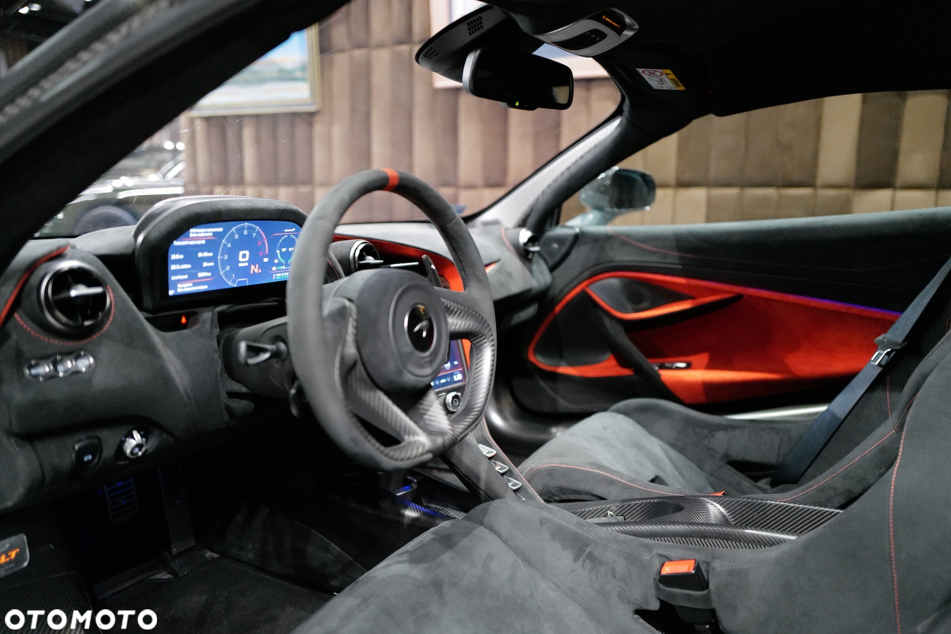 McLaren 765LT Spider - 9