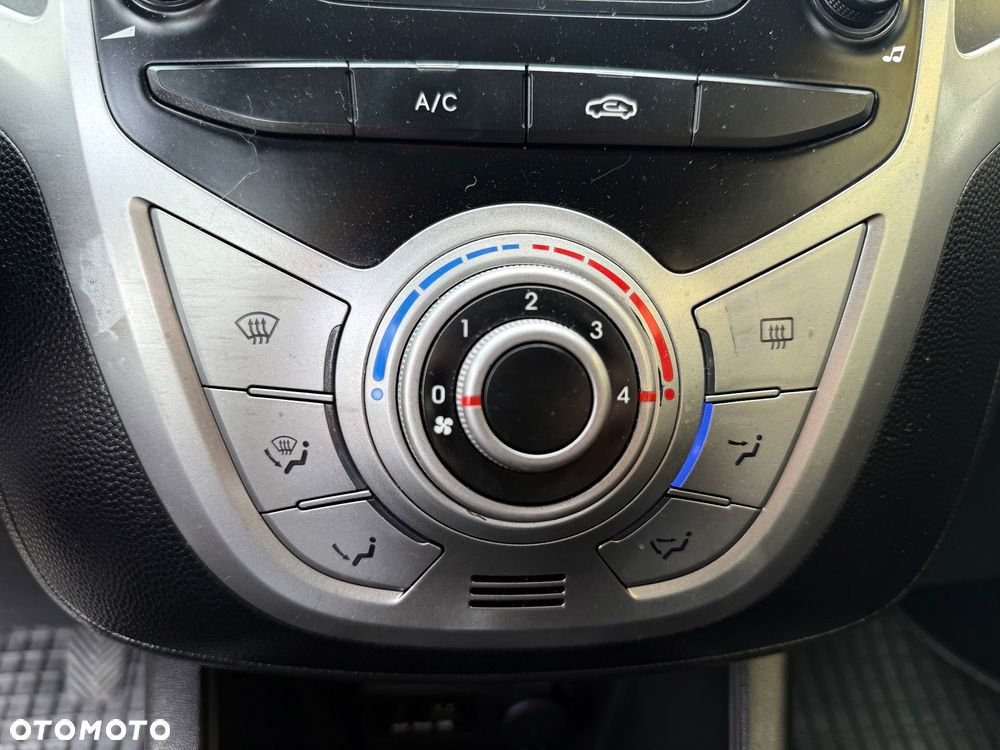 Hyundai ix20 1.4 BlueDrive Classic + - 20