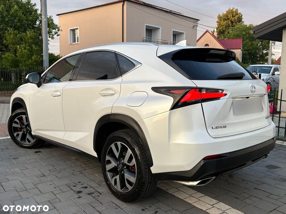 Lexus NX 200t Elite AWD - 4