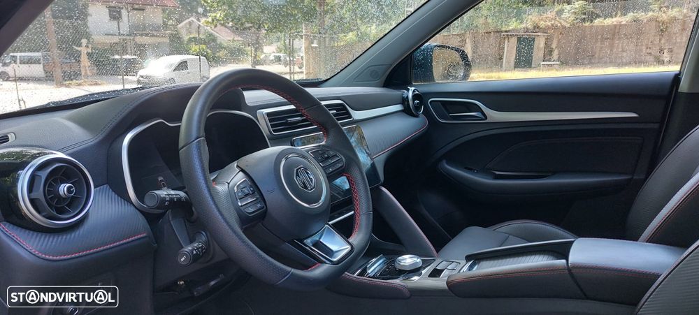 MG ZS EV 72.6 kWh Luxury - 8
