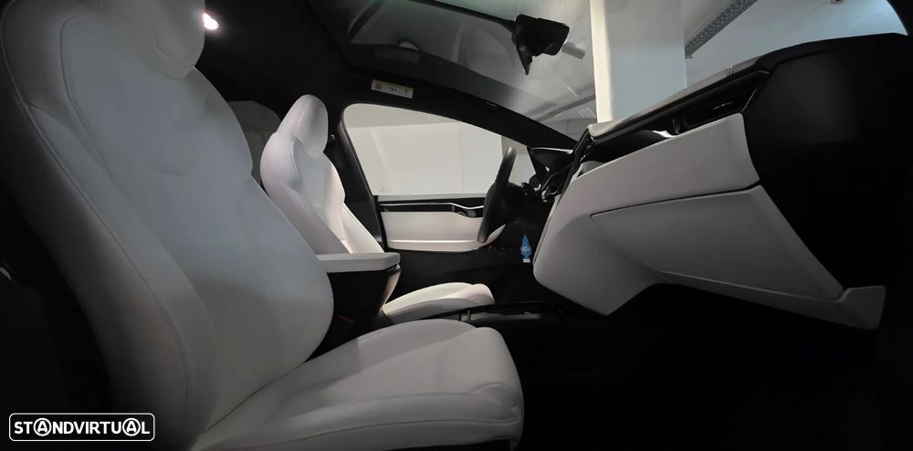 Tesla Model X 100 kWh Long Range AWD - 29