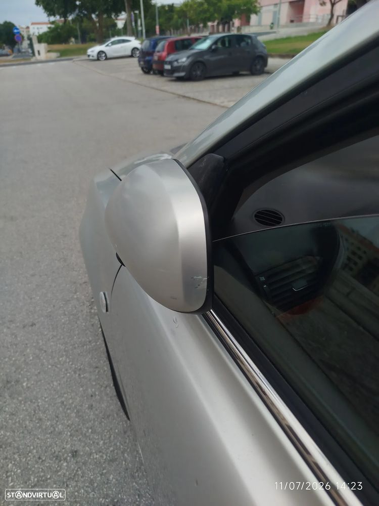 Toyota Avensis - 5