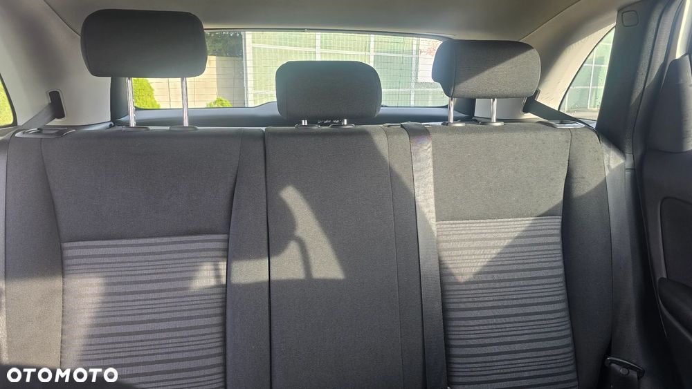 Mercedes-Benz Klasa B 180 - 10