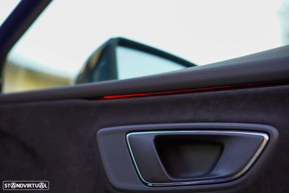 SEAT Leon SC 2.0 TSI S&S DSG Cupra 300 - 32