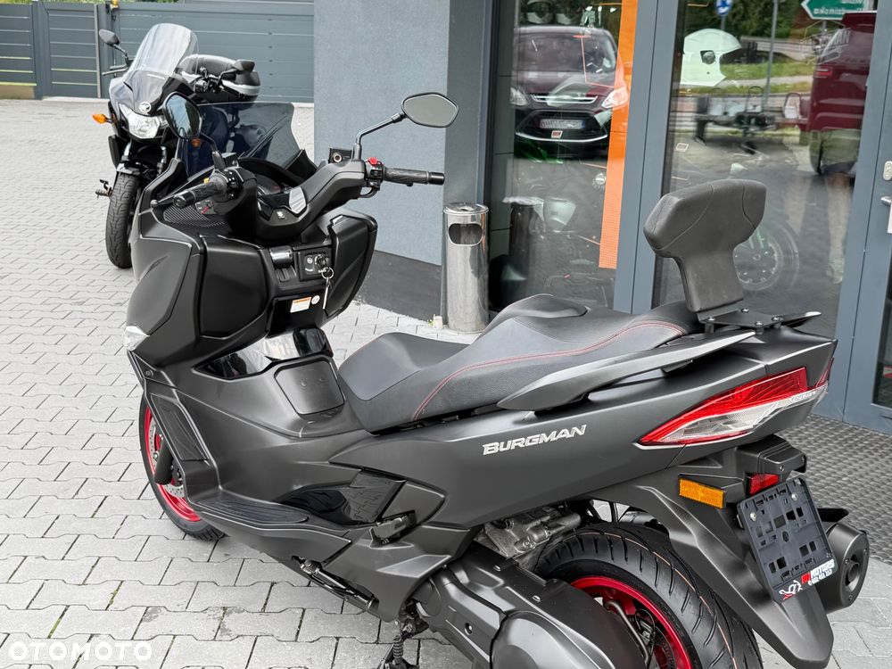 Suzuki Burgman - 32