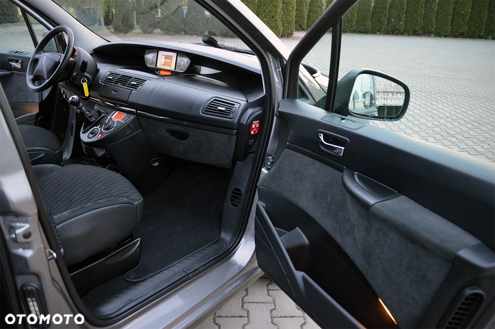 Citroën C8 HDi 135 Selection - 8
