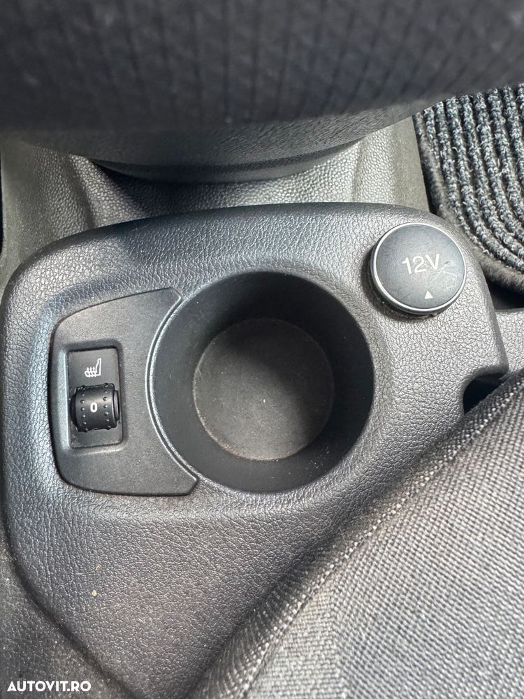 Ford Transit Connect - 13