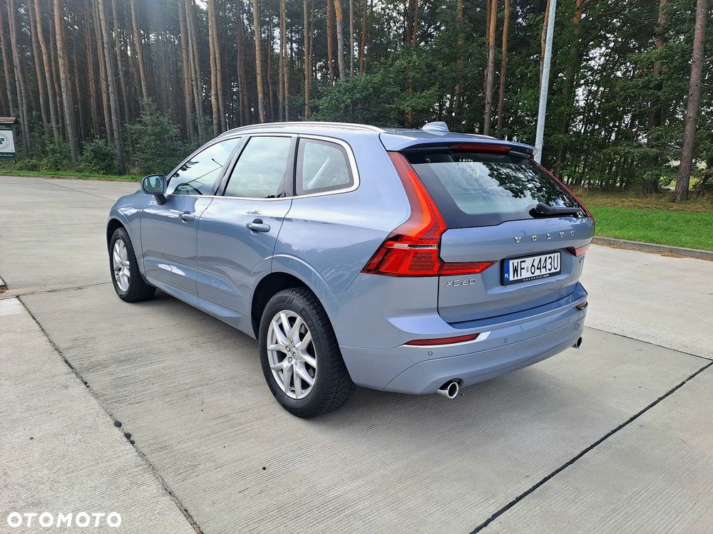 Volvo XC 60 B4 D AWD Momentum Pro - 3