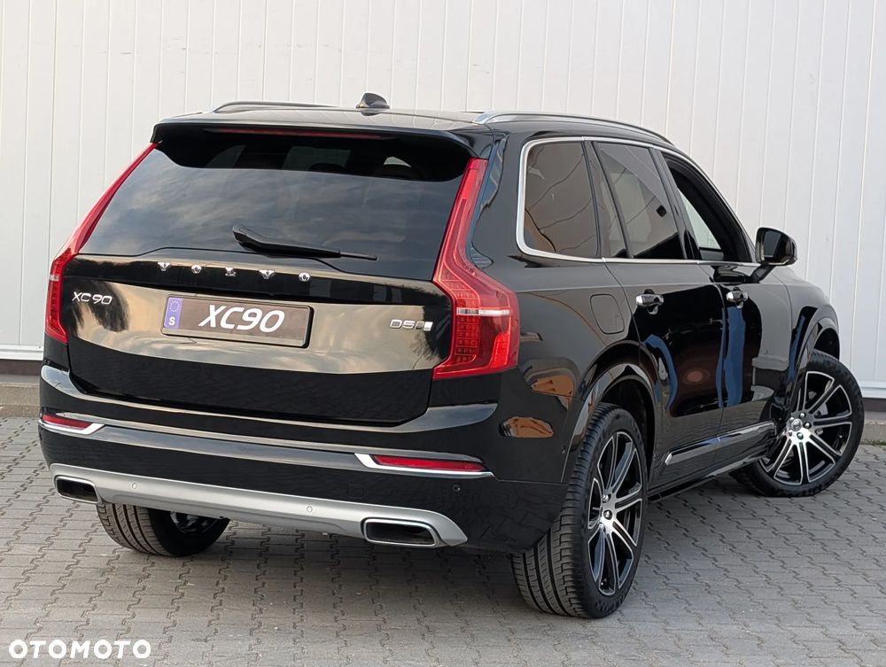 Volvo XC 90 - 8