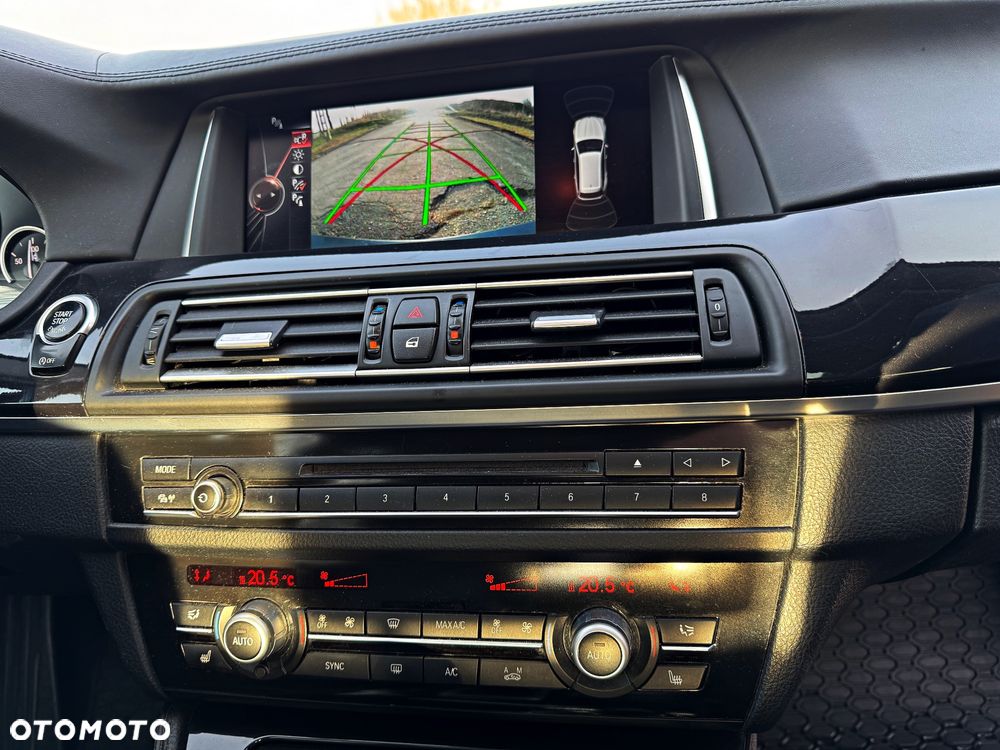 BMW Seria 5 530d xDrive Sport-Aut Luxury Line - 17