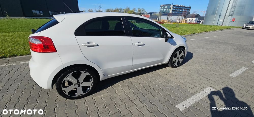Kia Rio 1.2 M - 8