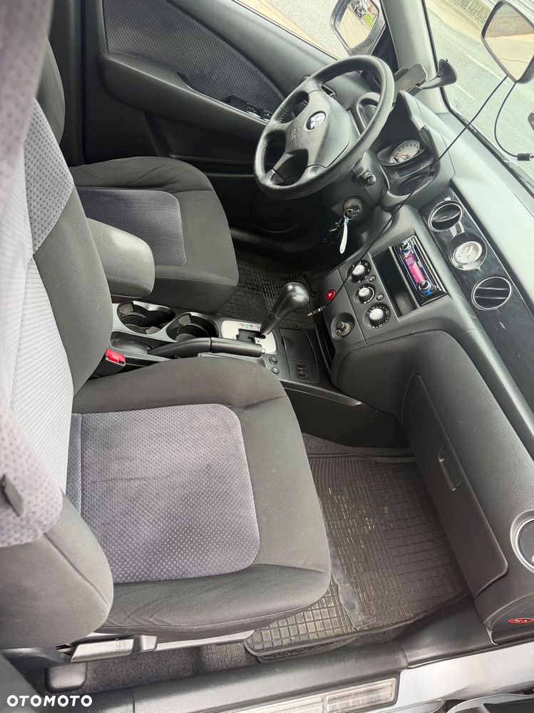 Mitsubishi Outlander - 5