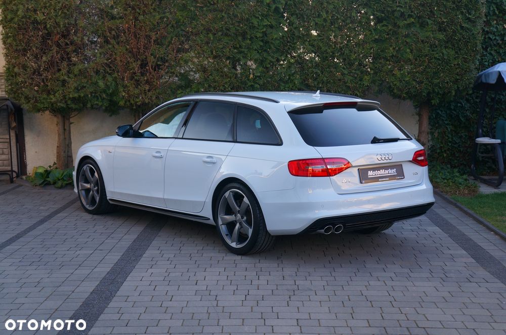 Audi A4 Avant 2.0 TDI DPF clean diesel S line Sportpaket - 22