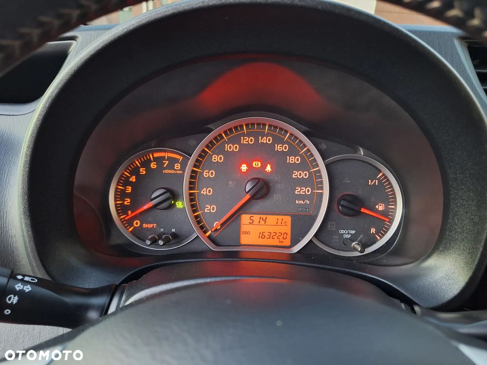 Toyota Yaris 1.0 Premium - 18