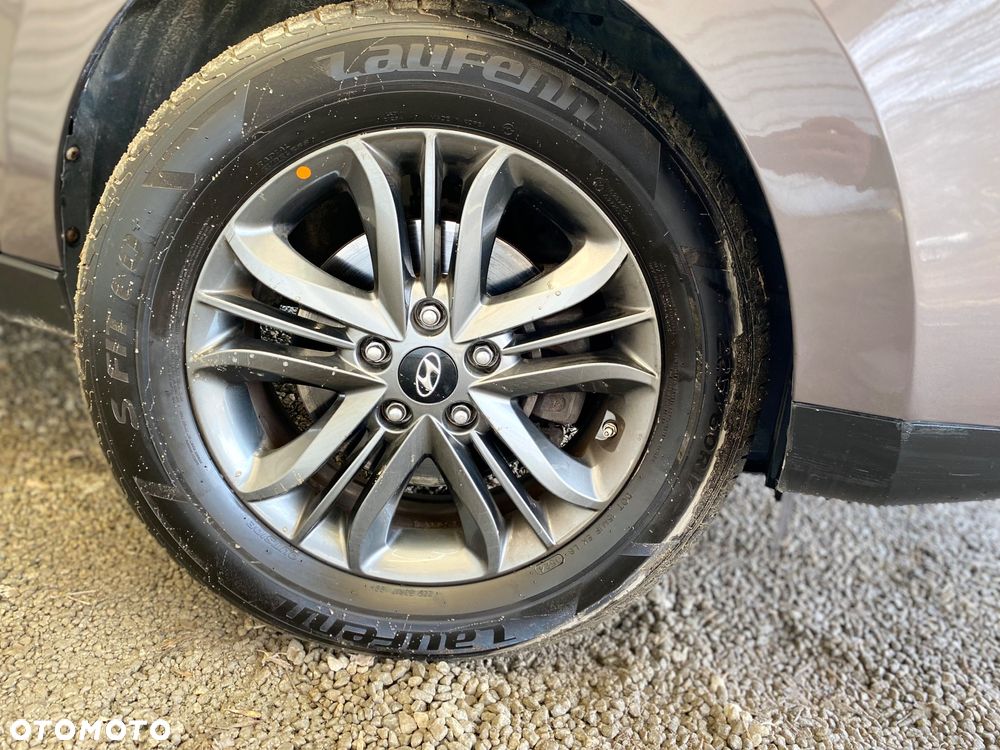 Hyundai ix35 2.0 CRDi 4WD Automatik Fifa World Cup Gold Edition - 22