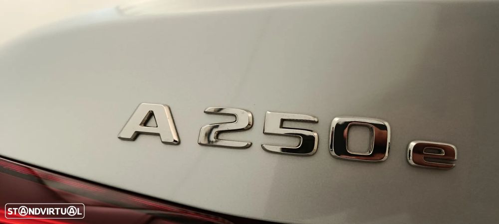 Mercedes-Benz A 250 Limousine e - 32