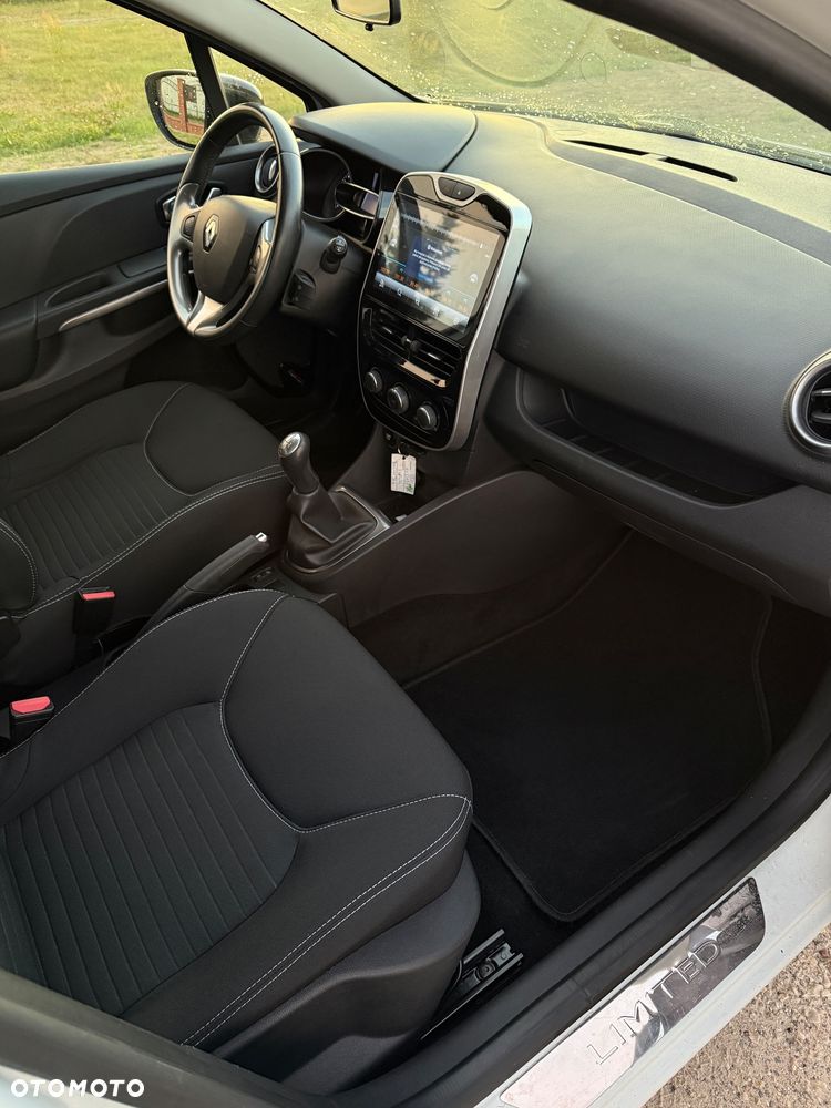 Renault Clio 1.2 16V Luxe Privilege - 7