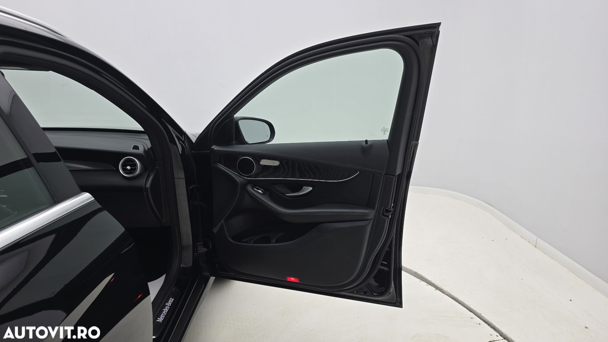Mercedes-Benz GLC 220 d 4MATIC - 18