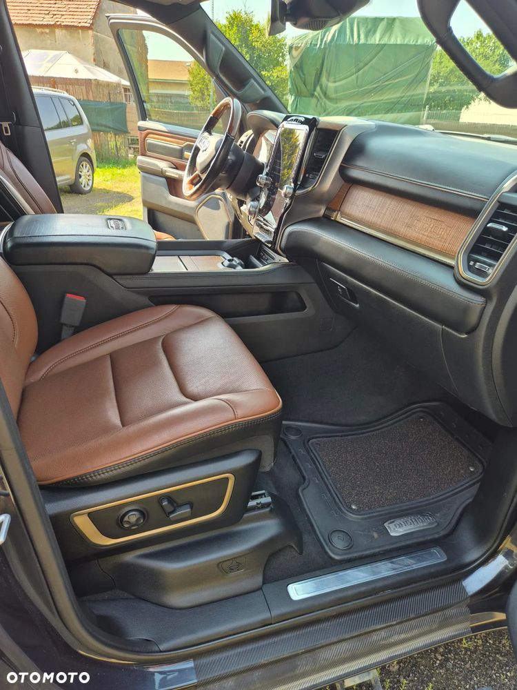Dodge RAM 5.7 4x4 - 21