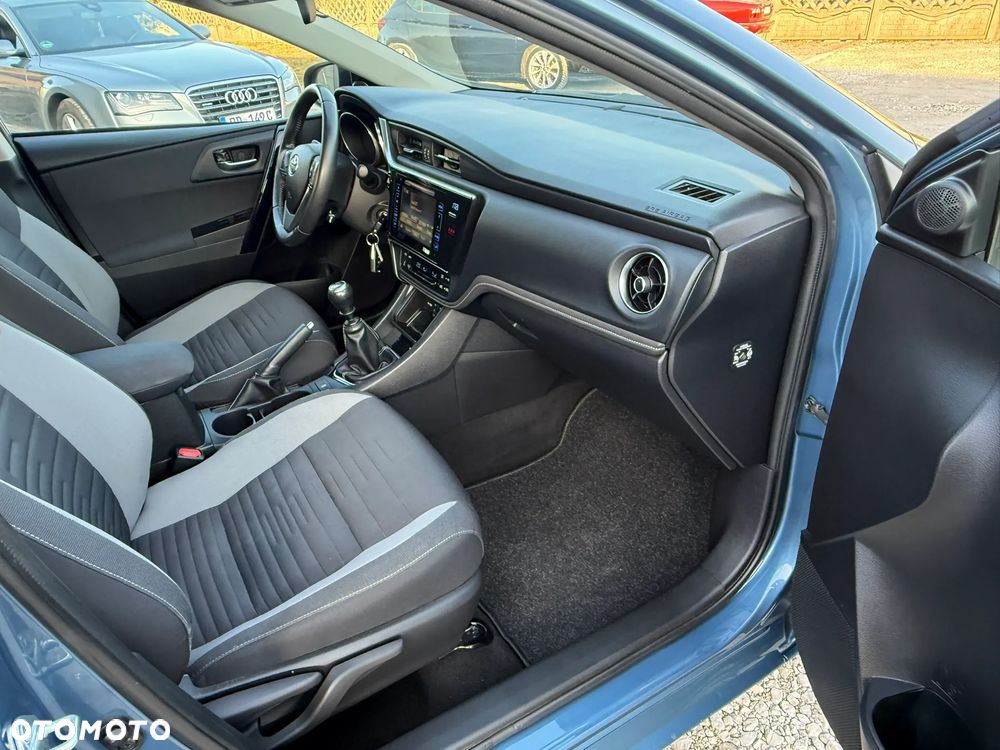 Toyota Auris 1.2 Turbo Edition S+ - 32