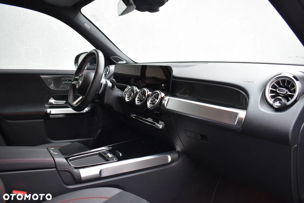 Mercedes-Benz GLB 200 d 4-Matic AMG Line 8G-DCT - 12