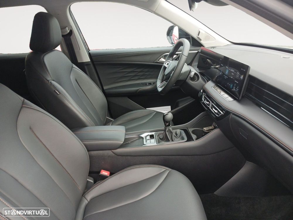 MG HS 1.5 T Luxury - 15