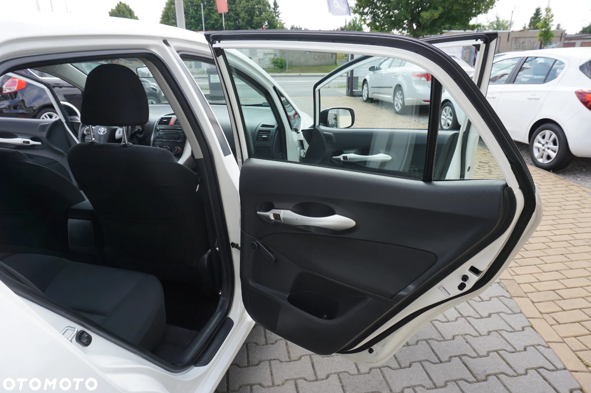 Toyota Auris 1.6 Comfort - 30
