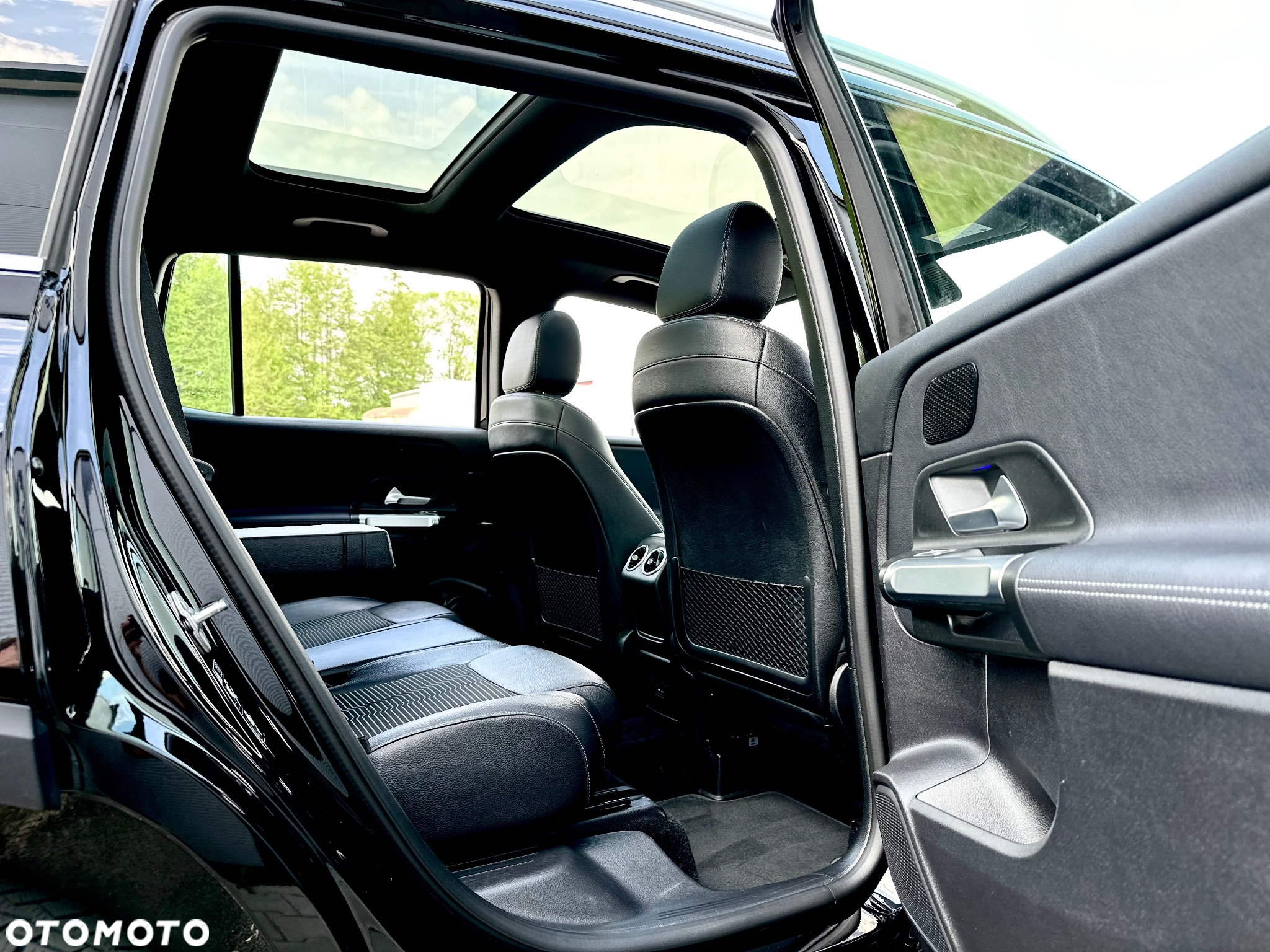 Mercedes-Benz GLB 200 d 8G-DCT AMG Line - 33