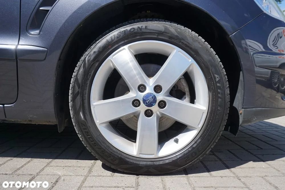 Ford S-Max 2.0 TDCi DPF Titanium X - 13