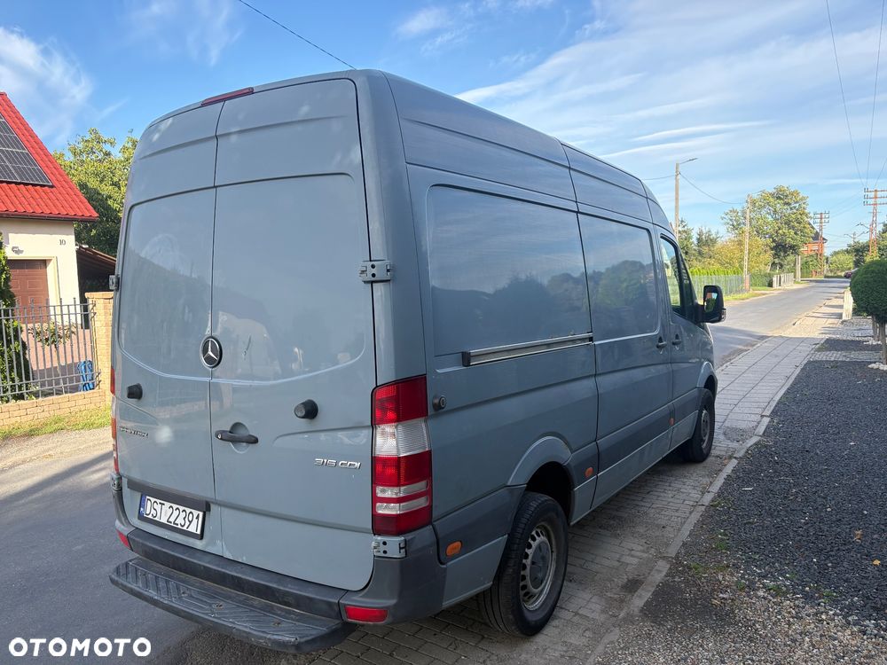 Mercedes-Benz Sprinter - 3