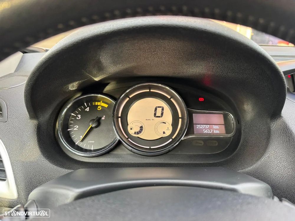 Renault Mégane Sport Tourer 1.5 dCi Limited - 23