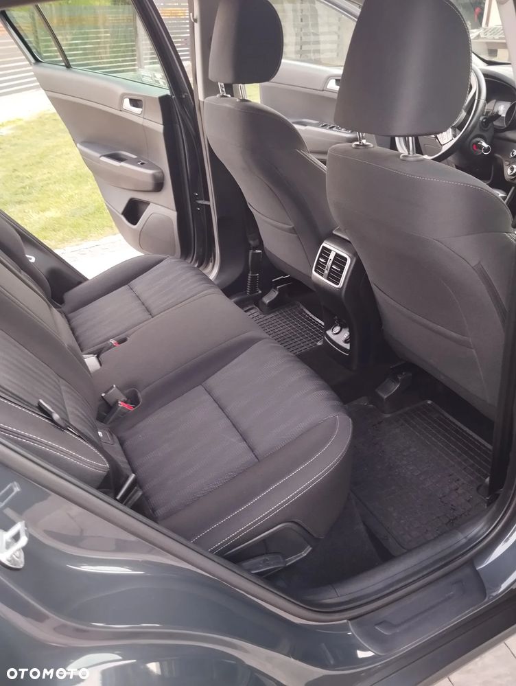 Kia Sportage 1.6 CRDI L Business Line 4WD DCT - 12