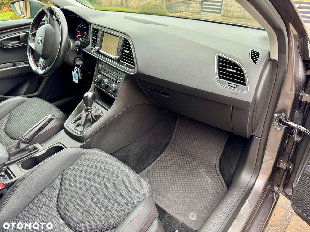 Seat Leon 2.0 TDI DPF Start&Stop DSG FR - 28