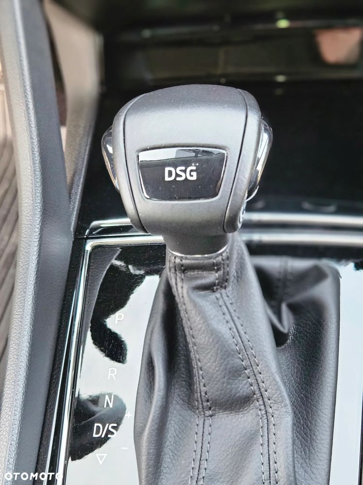 Skoda Karoq 1.5 TSI ACT 4x2 Style DSG - 30