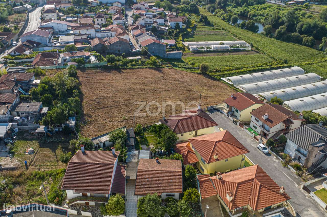 Terreno, 4 208 m², Santo Tirso, Couto (Santa Cristina e São Miguel) e Burgães - Grande imagem: 3/11