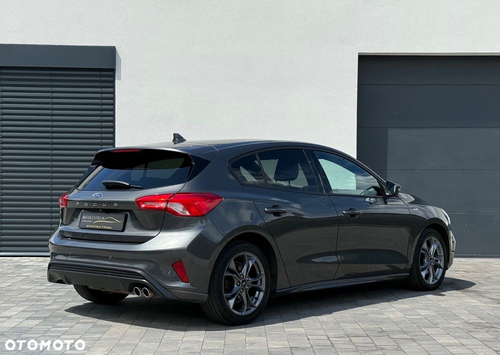 Ford Focus 1.0 EcoBoost Hybrid ST-LINE DESIGN - 5