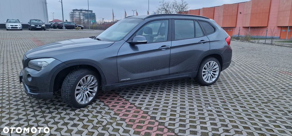 BMW X1 xDrive28i - 1