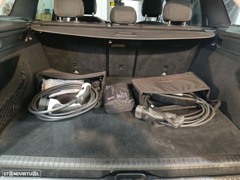 Mercedes-Benz GLC 300 de 4Matic Business Solutions Frota - 11