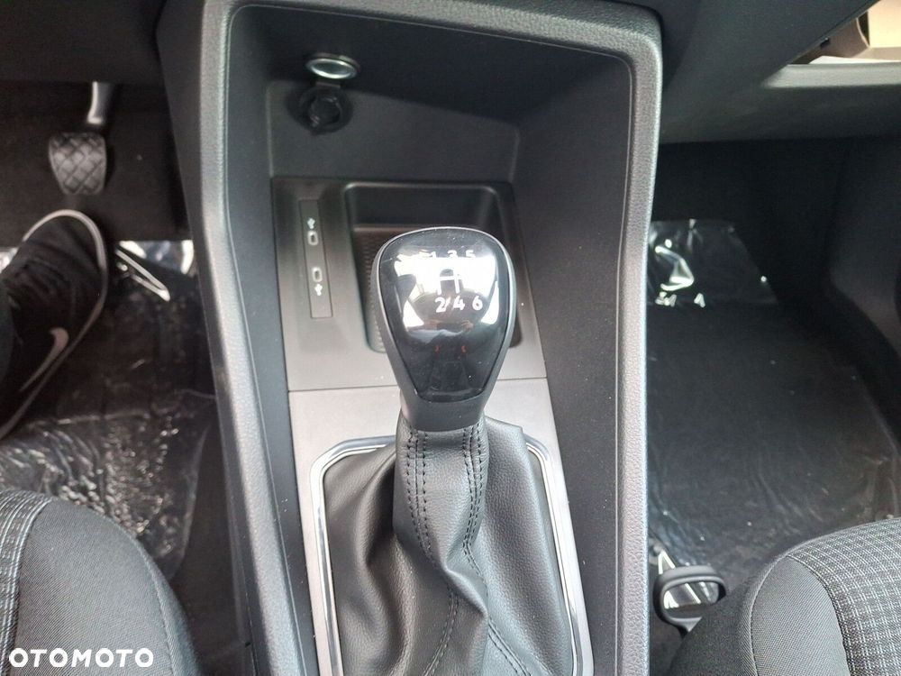 Volkswagen Caddy Maxi Cargo - 31
